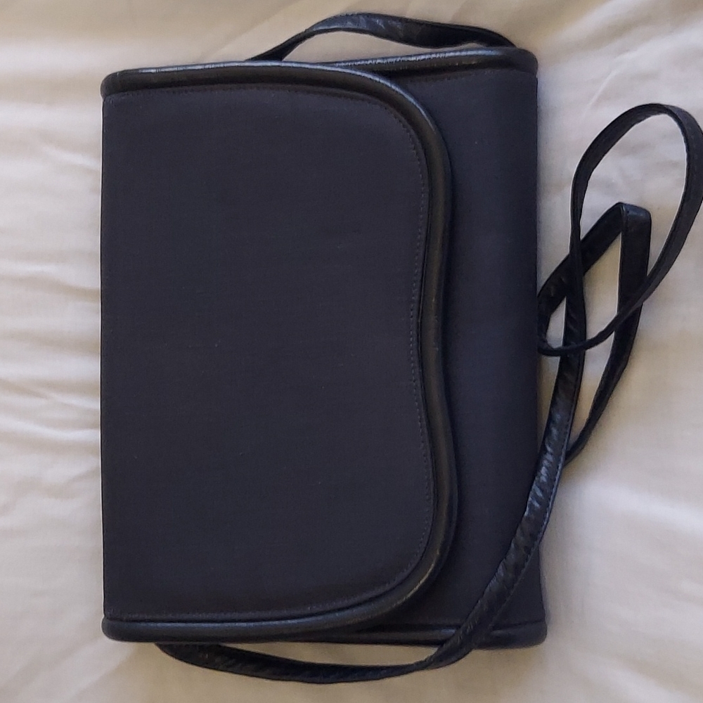 STUART WEITZMAN NAVY PURSE